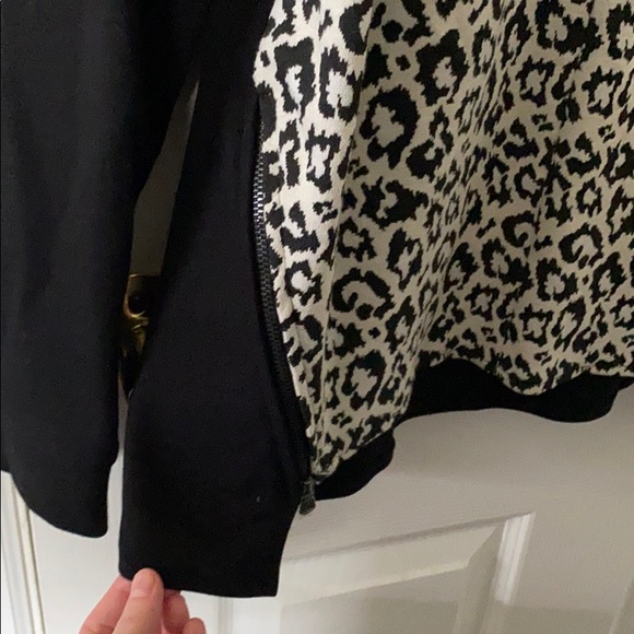 Tibi Leopard print Sweatshirt with side Zips - Picture 8 of 9